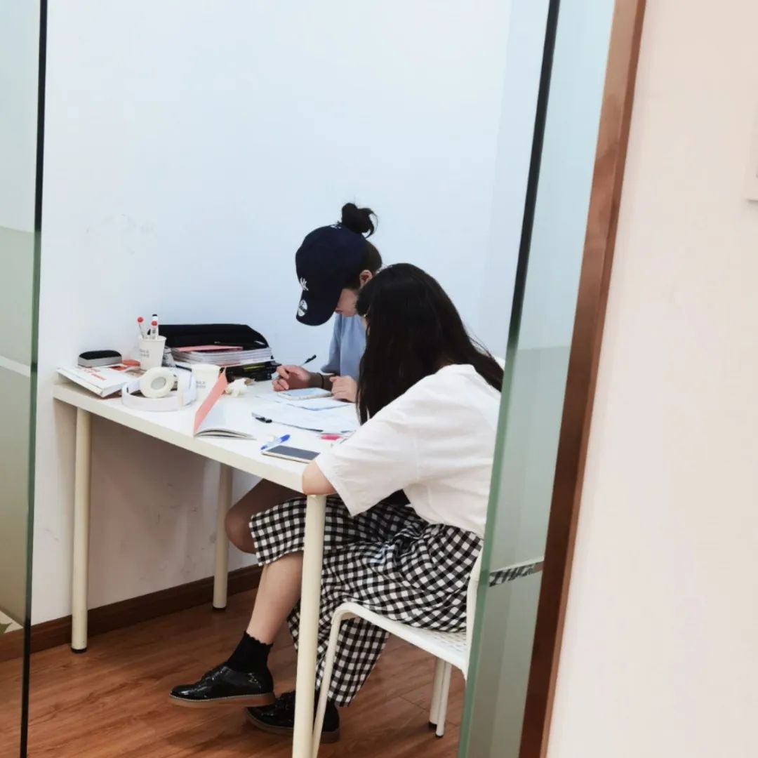 1656055985111908.jpg 2 國際高中暑假銜接課_A-LevelAP暑假培訓班27.jpg