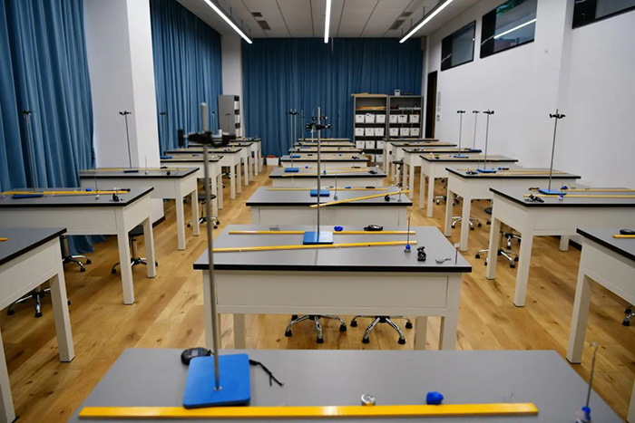 上海華二紫竹國際學院2023春招真題(10.30)