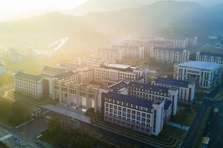 5 杭州六所公辦學(xué)校國際部近3年畢業(yè)生升學(xué)結(jié)果1.jpg