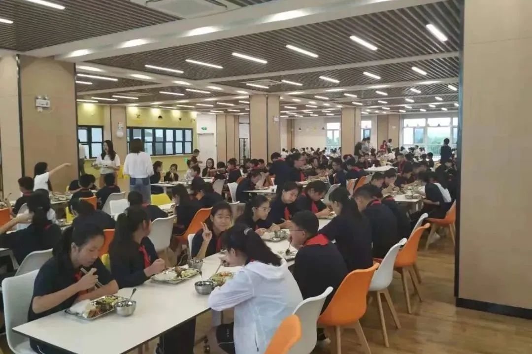 6 上海市世界外國語中學簡介_滬上IB牛校7.jpg